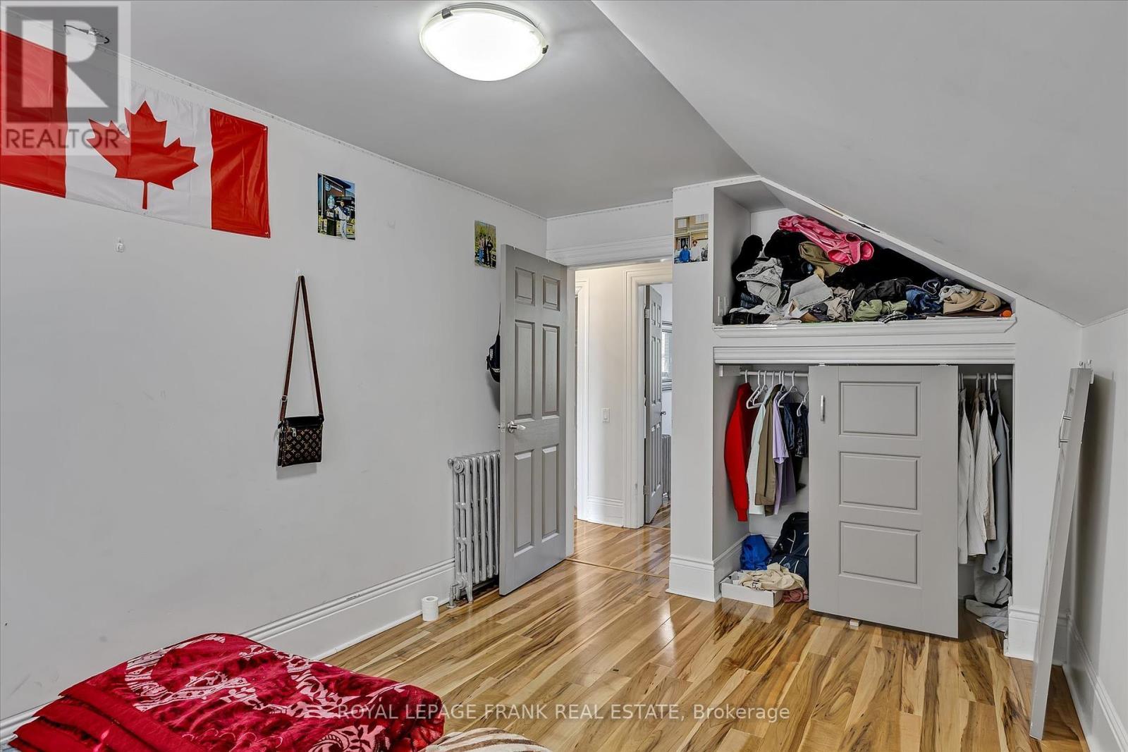 












140 ANTRIM STREET

,
Peterborough Central (North),




Ontario
K9H3G3

