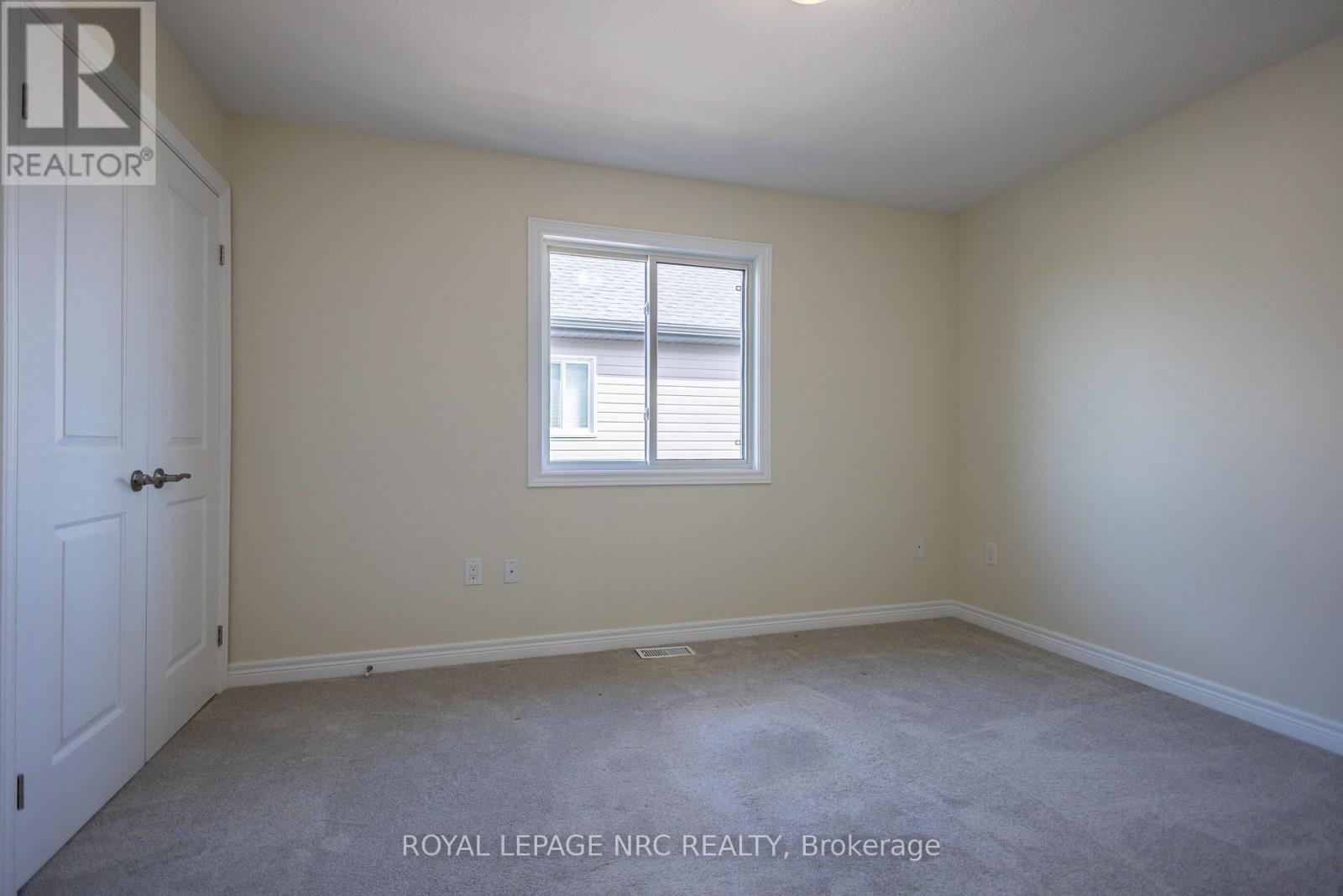 












33 CINNAMON STREET

,
Thorold (Rolling Meadows),




Ontario
L2V0H6

