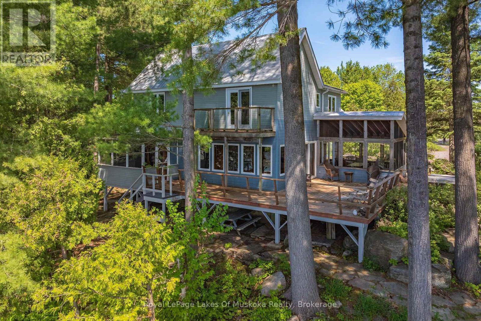 












928 JONES LANE

,
Huntsville (Chaffey),




Ontario
P1H1B2

