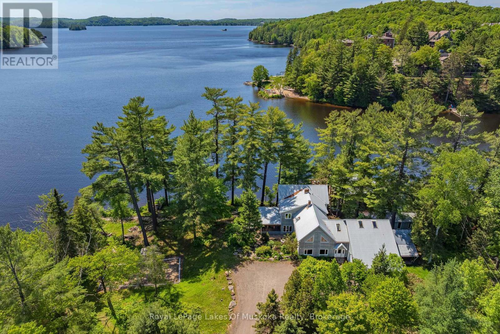 












928 JONES LANE

,
Huntsville (Chaffey),




Ontario
P1H1B2

