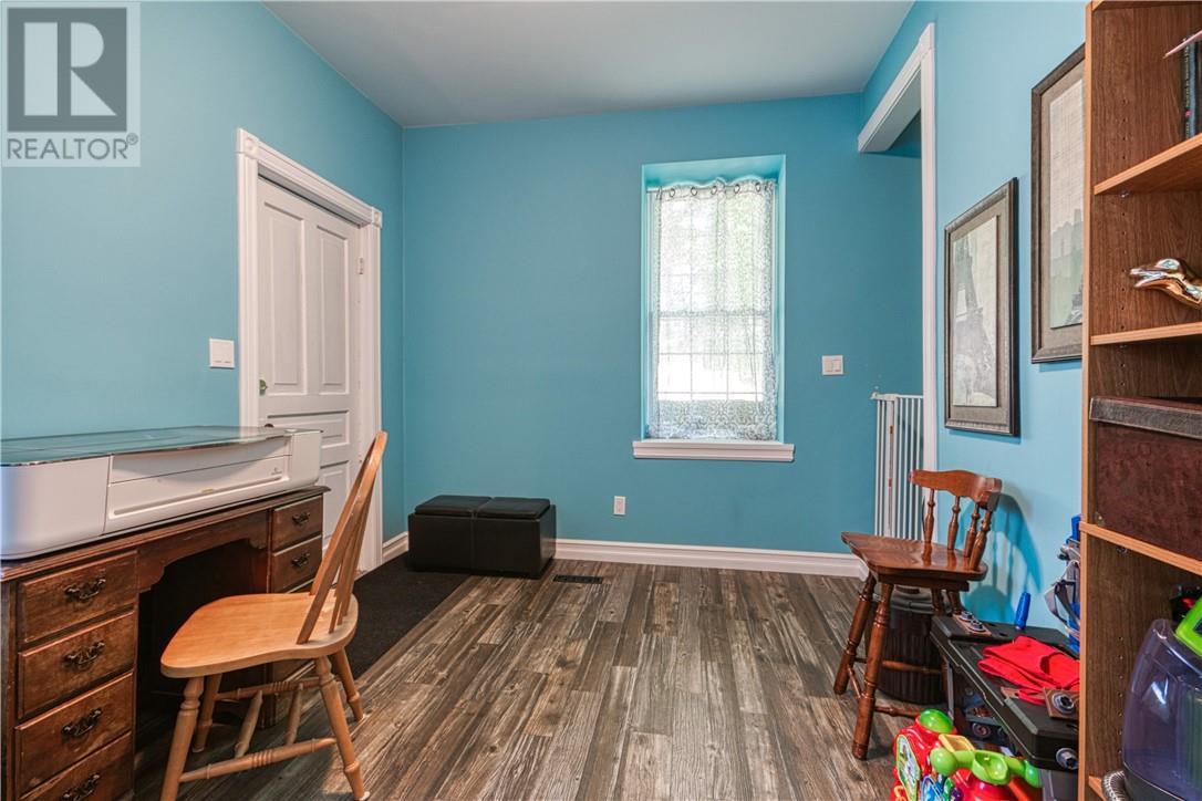












29 Phipps Street

,
Gore Bay, Manitoulin Island,




Ontario
P0P1H0

