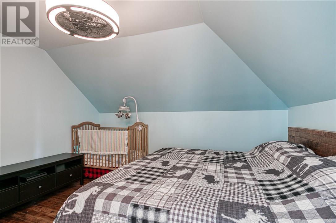 












29 Phipps Street

,
Gore Bay, Manitoulin Island,




Ontario
P0P1H0

