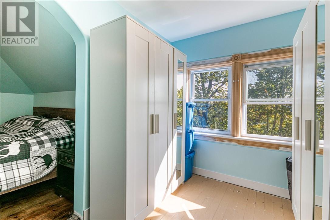 












29 Phipps Street

,
Gore Bay, Manitoulin Island,




Ontario
P0P1H0

