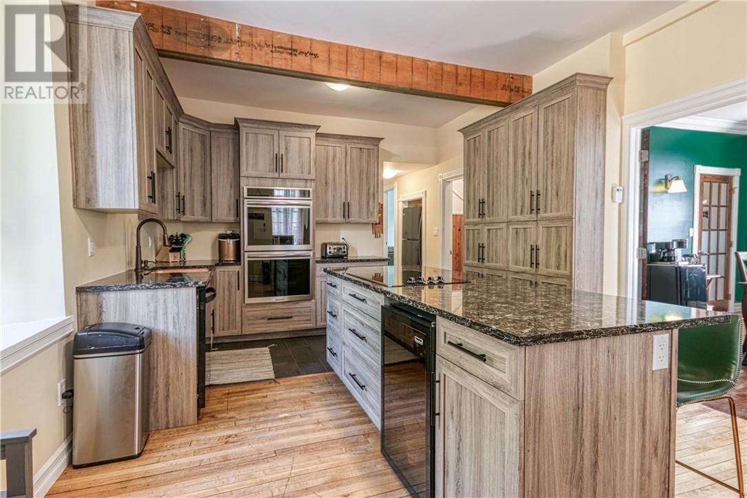 












29 Phipps Street

,
Gore Bay, Manitoulin Island,




Ontario
P0P1H0

