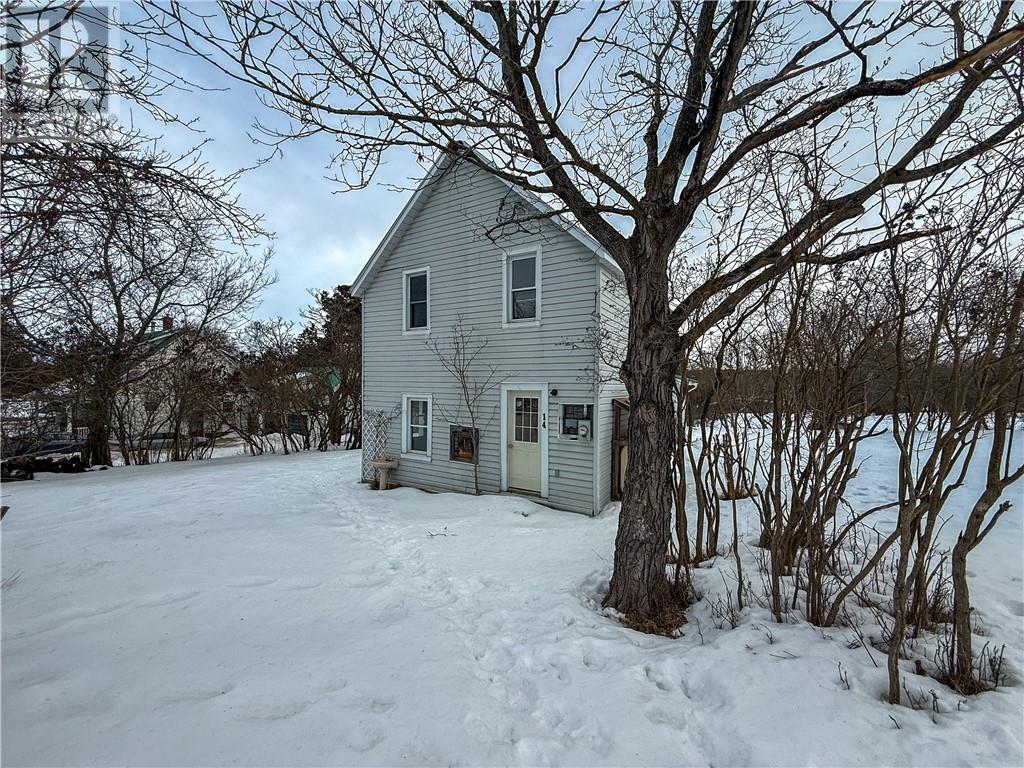 












14 New Street

,
Gore Bay, Manitoulin Island,




Ontario
P0P1H0

