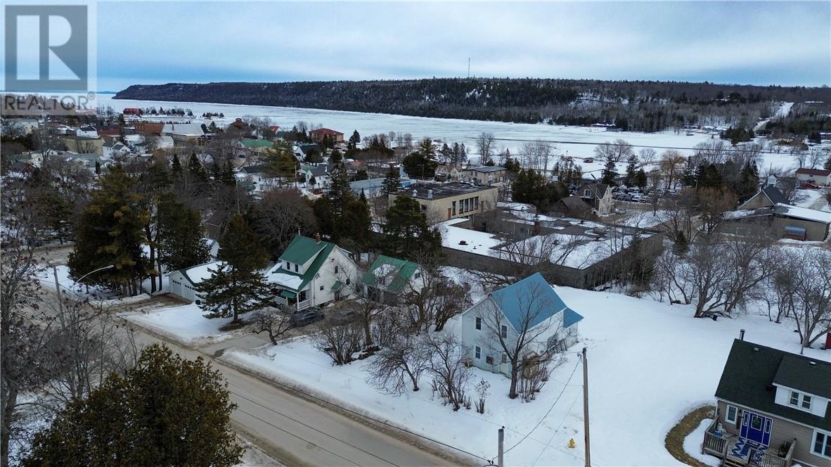 












14 New Street

,
Gore Bay, Manitoulin Island,




Ontario
P0P1H0

