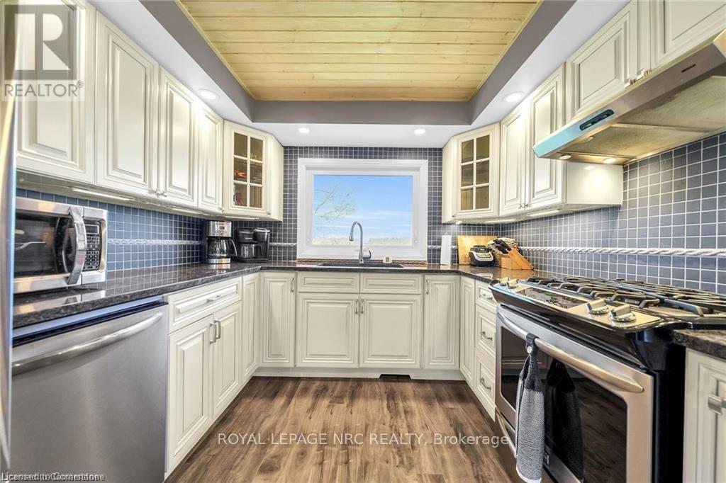 












2970 LAKESHORE ROAD

,
Haldimand,




Ontario
N1A2W8

