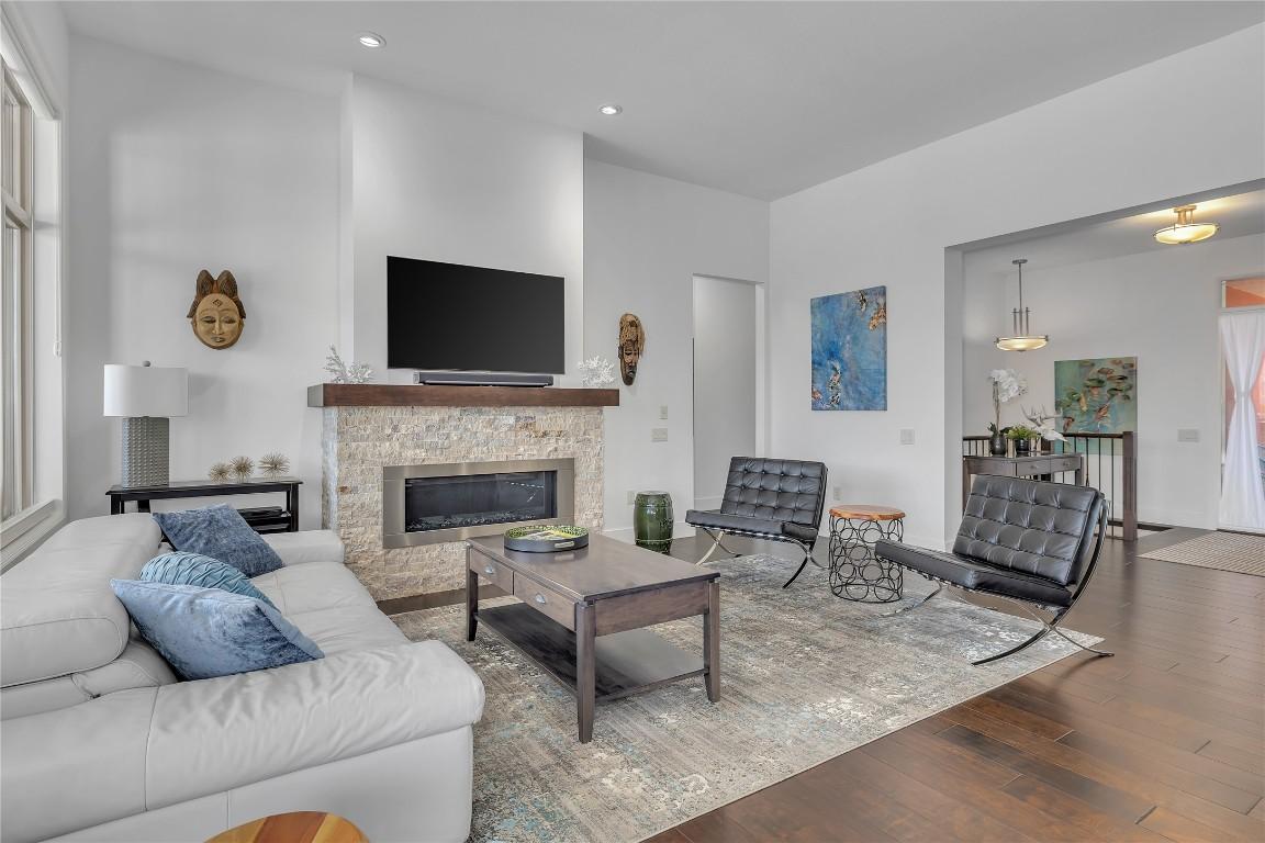 









2147


Madera

Court,
West Kelowna,




BC
V4T 3H7

