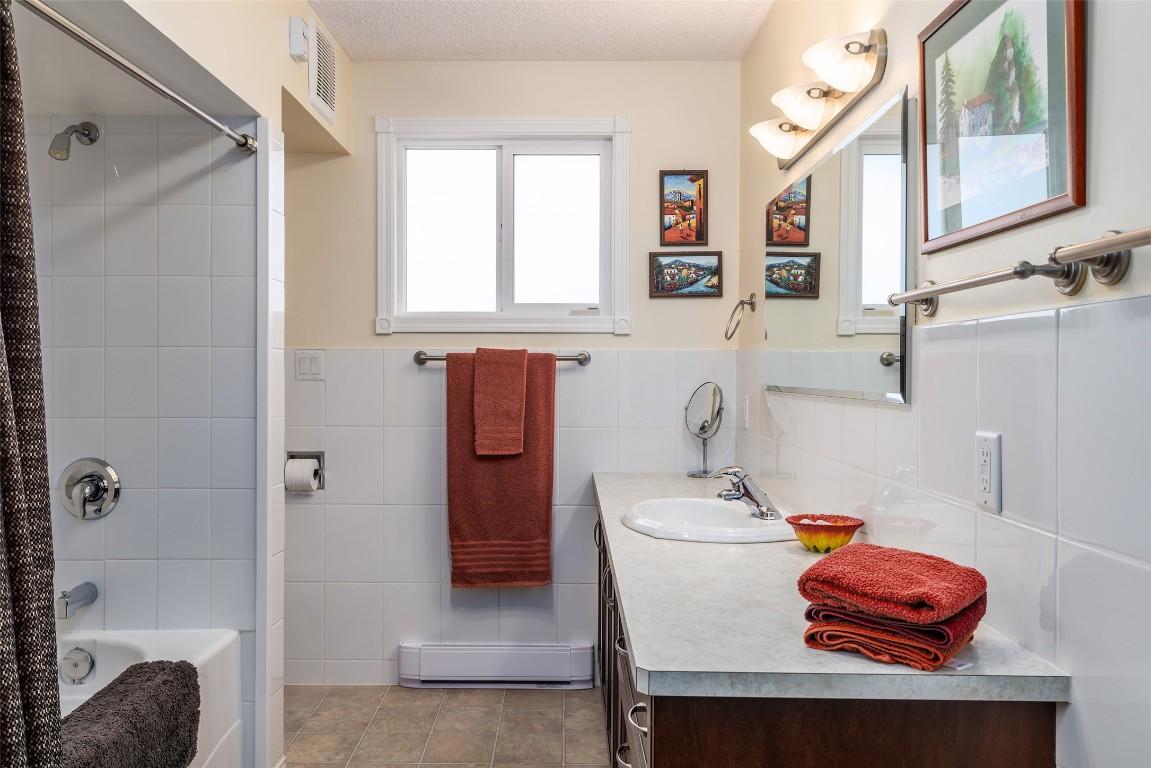 









1789


Munson

Road,
Kelowna,




BC
V1W 2G8

