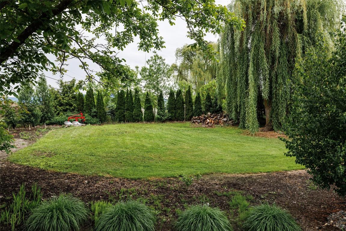 









1789


Munson

Road,
Kelowna,




BC
V1W 2G8

