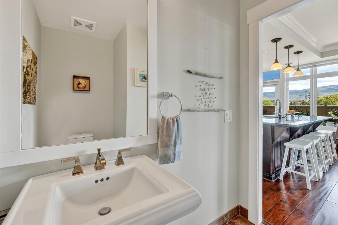 









2901


Abbott

Street, 305,
Kelowna,




BC
V1Y 1G7

