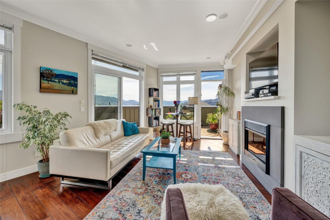 









2901


Abbott

Street, 305,
Kelowna,




BC
V1Y 1G7

