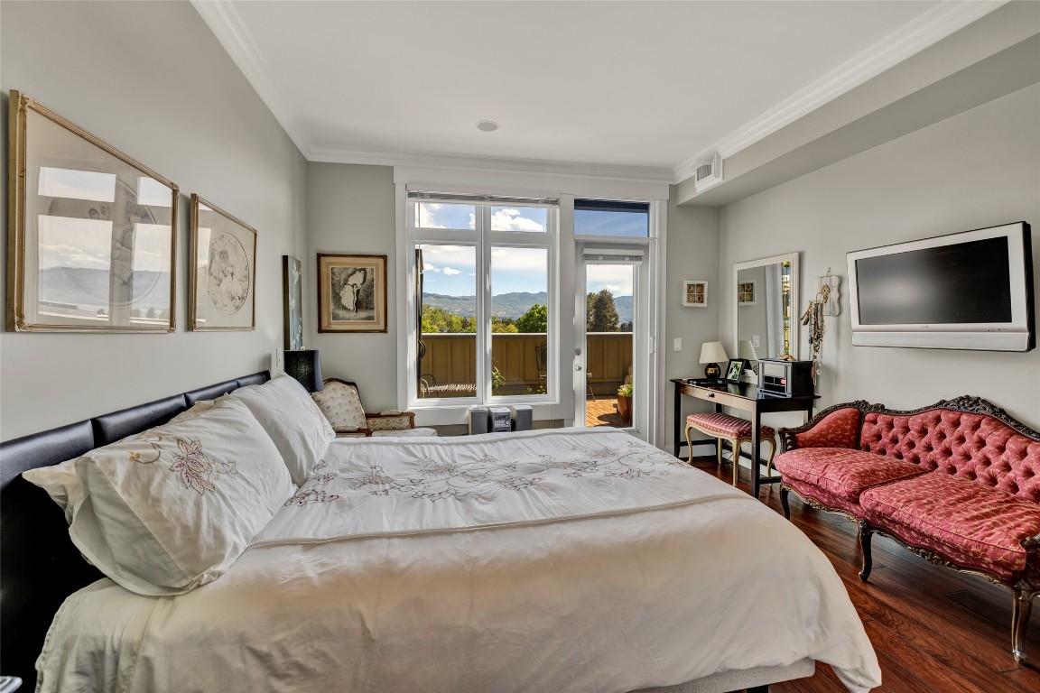 









2901


Abbott

Street, 305,
Kelowna,




BC
V1Y 1G7


