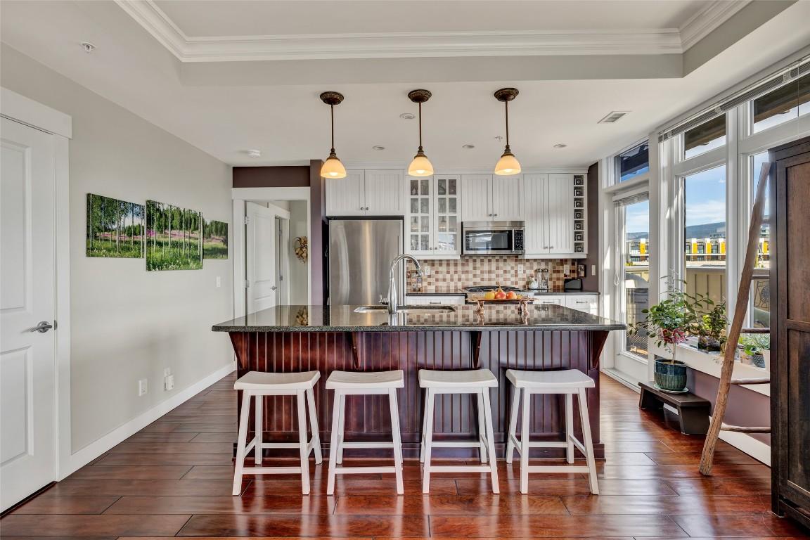 









2901


Abbott

Street, 305,
Kelowna,




BC
V1Y 1G7

