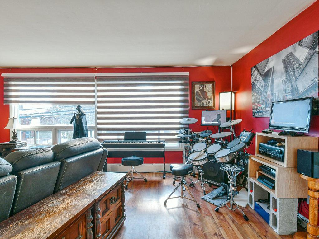 









1395

 - 1405


Rue St-Joseph

,
Sainte-Adèle,




QC
J8B1G5

