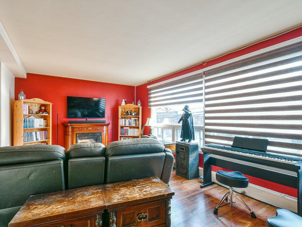 









1395

 - 1405


Rue St-Joseph

,
Sainte-Adèle,




QC
J8B1G5

