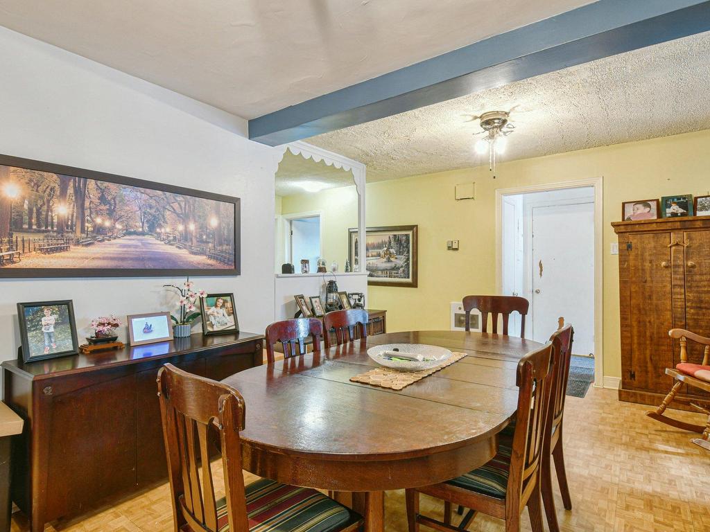 









1395

 - 1405


Rue St-Joseph

,
Sainte-Adèle,




QC
J8B1G5

