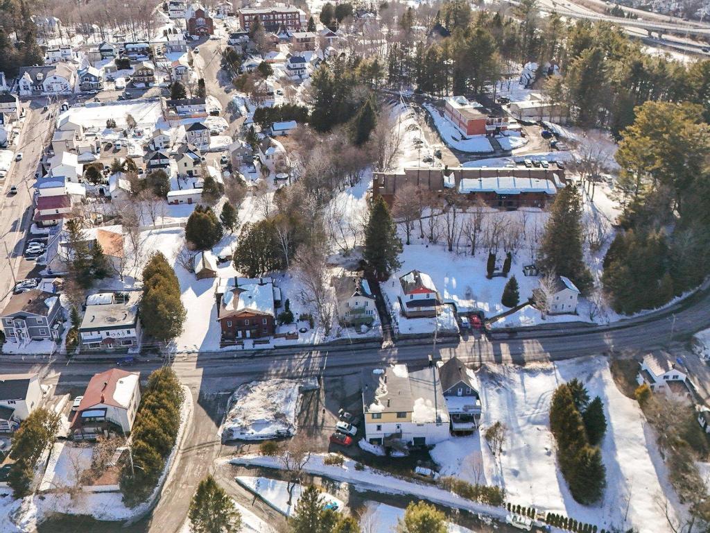 









1395

 - 1405


Rue St-Joseph

,
Sainte-Adèle,




QC
J8B1G5

