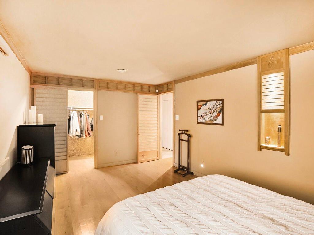









9052


Boul. Marie-Victorin

,
Brossard,




QC
J4X1A3

