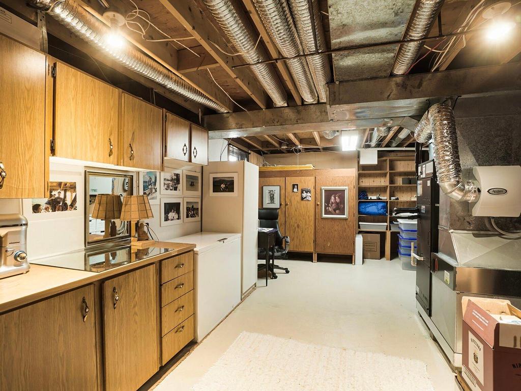 









9052


Boul. Marie-Victorin

,
Brossard,




QC
J4X1A3

