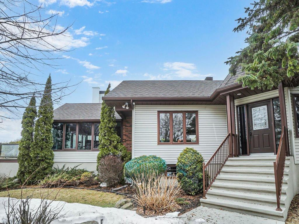 









9052


Boul. Marie-Victorin

,
Brossard,




QC
J4X1A3

