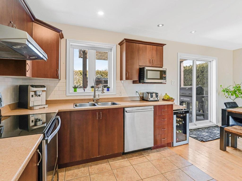 









207


Carré Chopin

,
Saint-Jean-sur-Richelieu,




QC
J3B8W4

