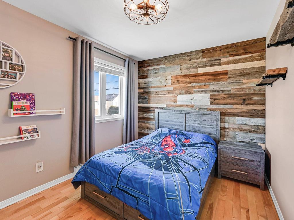 









207


Carré Chopin

,
Saint-Jean-sur-Richelieu,




QC
J3B8W4

