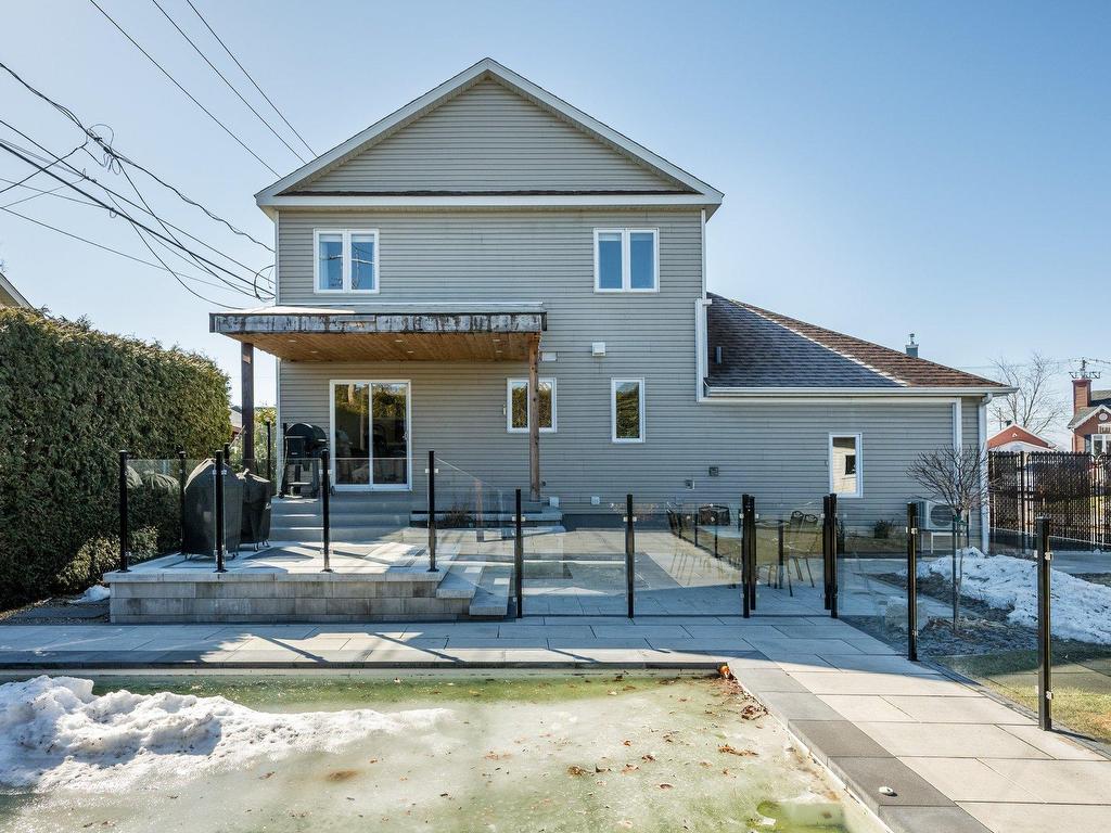 









207


Carré Chopin

,
Saint-Jean-sur-Richelieu,




QC
J3B8W4

