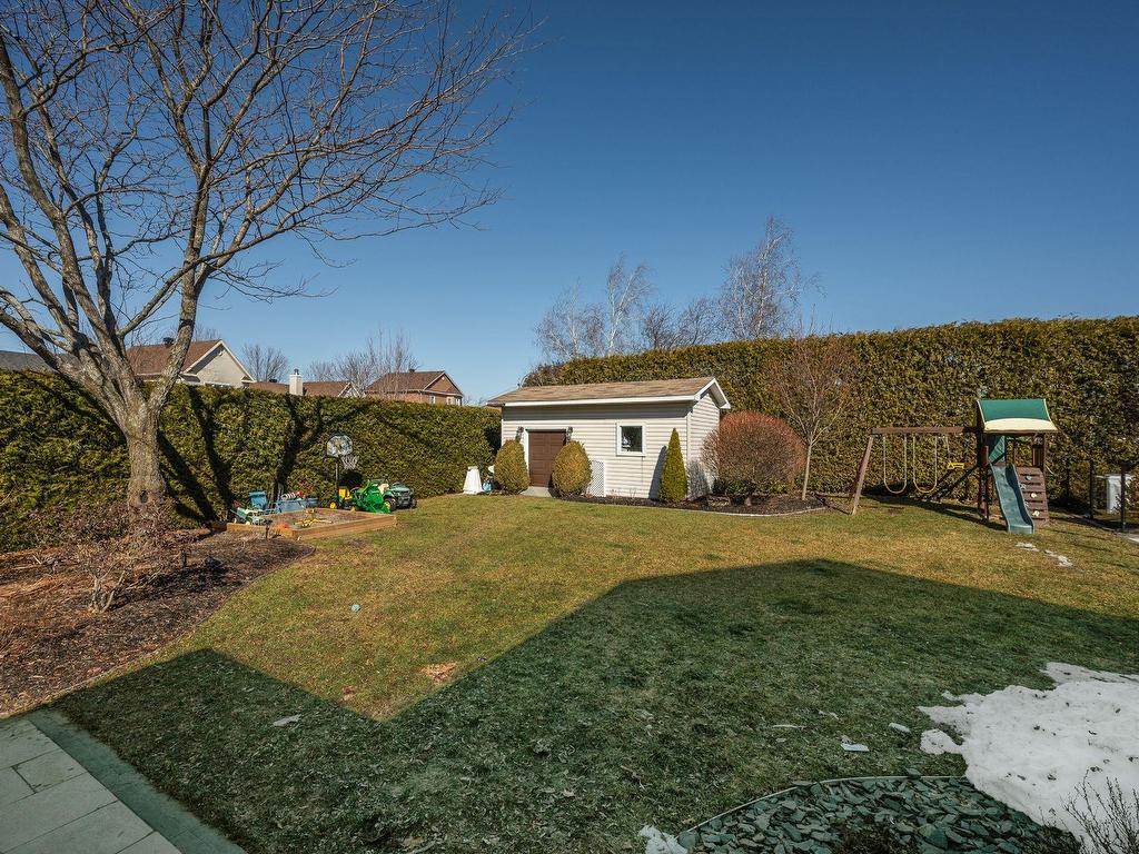 









207


Carré Chopin

,
Saint-Jean-sur-Richelieu,




QC
J3B8W4

