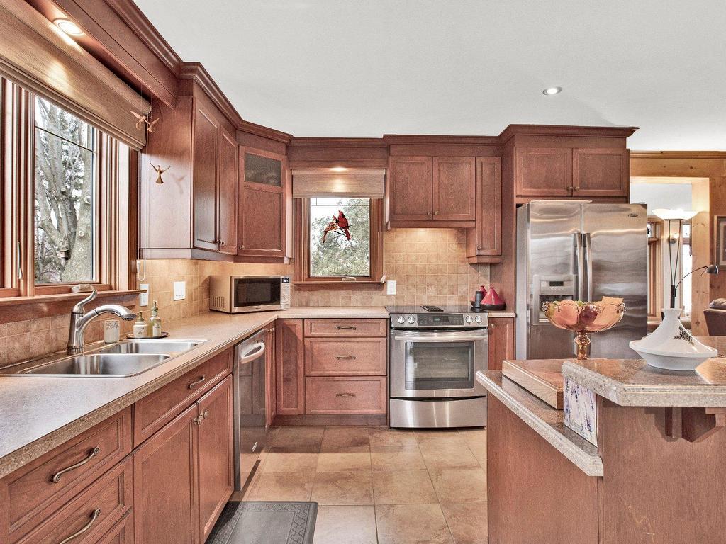 









723


Rue Principale

,
Saint-Paul-de-l'Île-aux-Noix,




QC
J0J1G0

