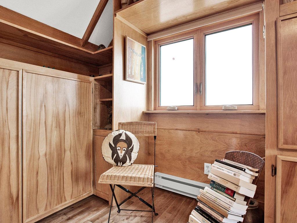 









723


Rue Principale

,
Saint-Paul-de-l'Île-aux-Noix,




QC
J0J1G0


