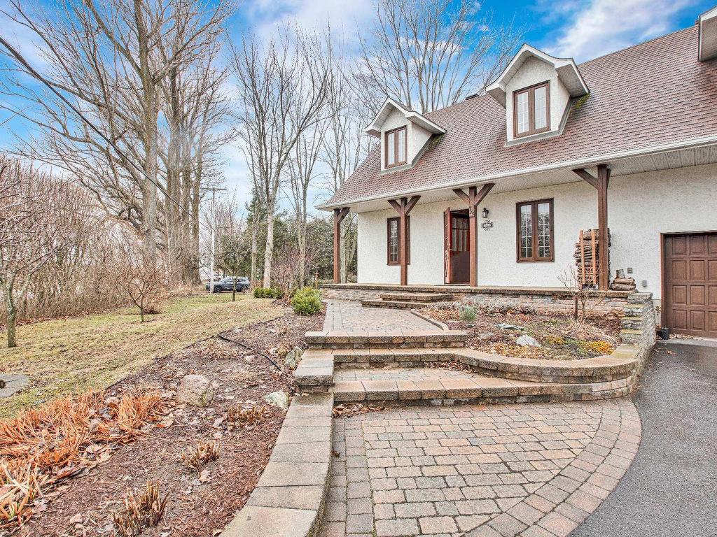 









723


Rue Principale

,
Saint-Paul-de-l'Île-aux-Noix,




QC
J0J1G0

