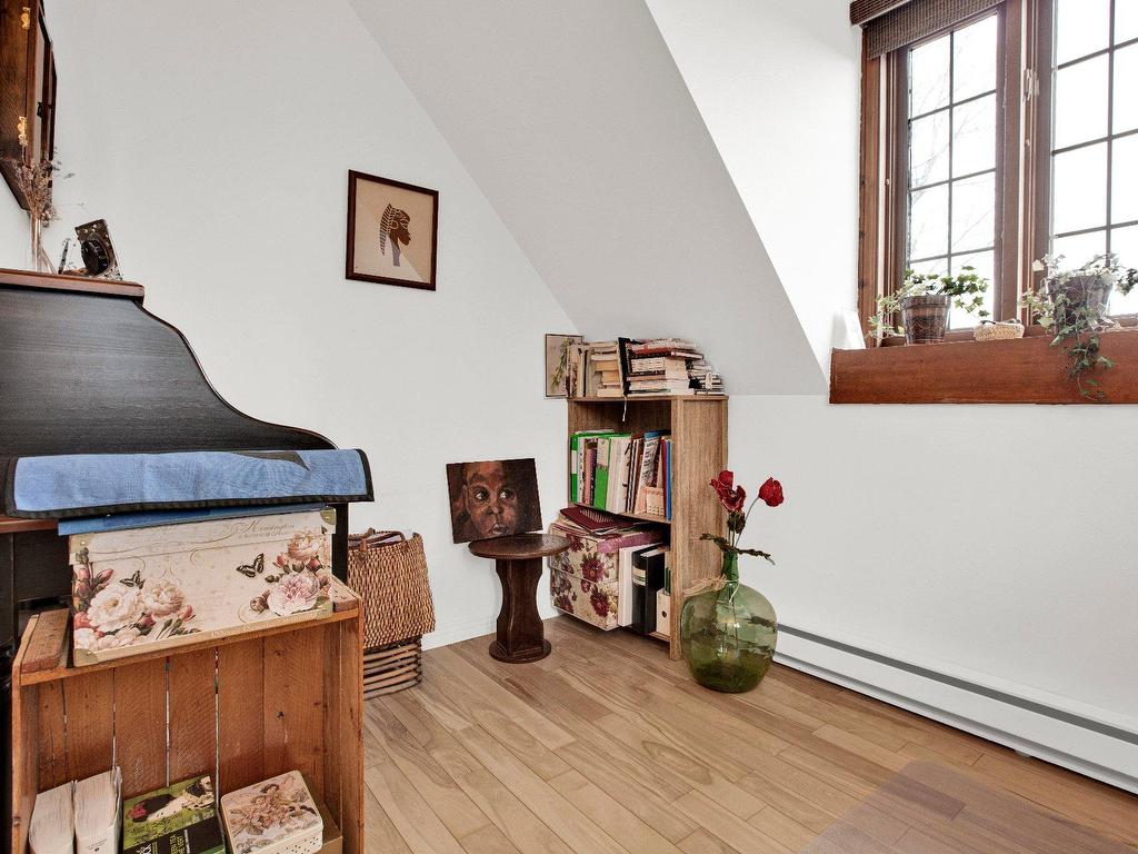 









723


Rue Principale

,
Saint-Paul-de-l'Île-aux-Noix,




QC
J0J1G0

