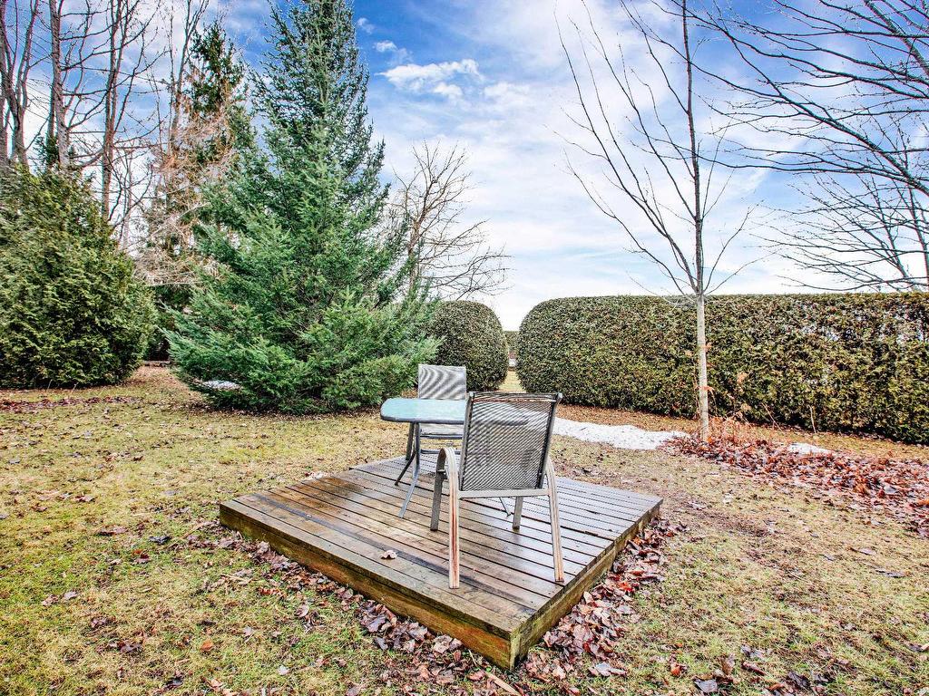 









723


Rue Principale

,
Saint-Paul-de-l'Île-aux-Noix,




QC
J0J1G0

