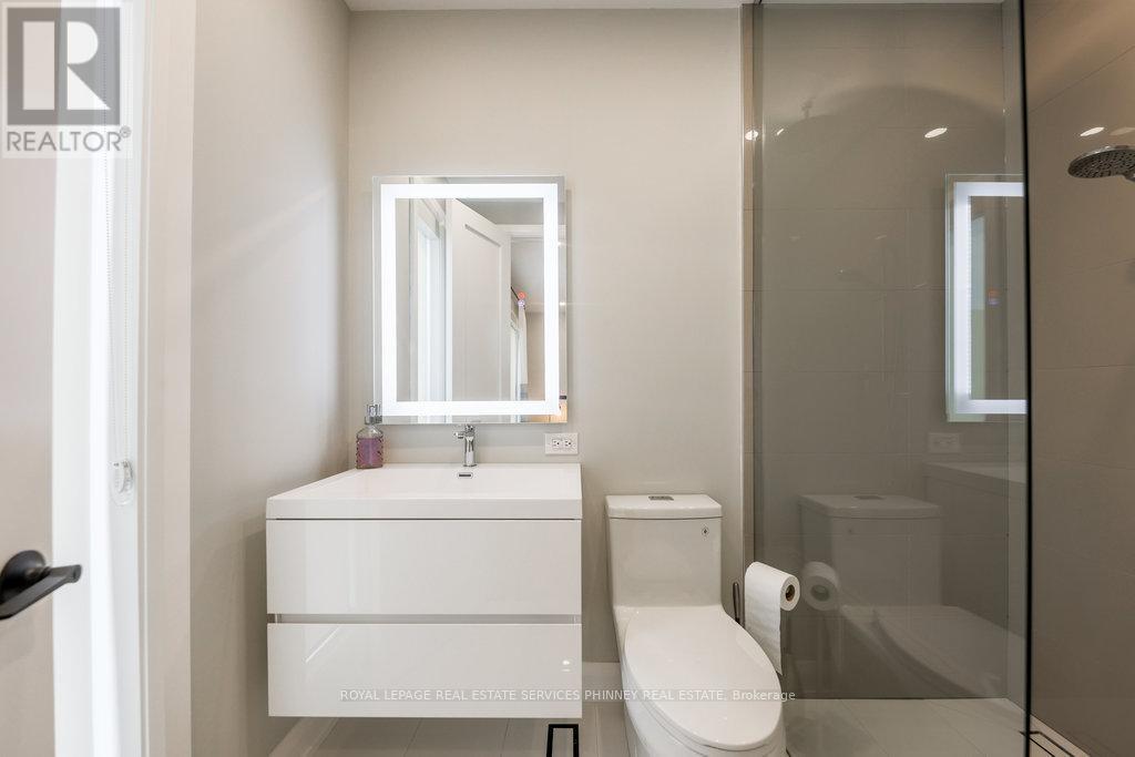 












105 TENTH STREET

,
Toronto,




Ontario
M8V3E9

