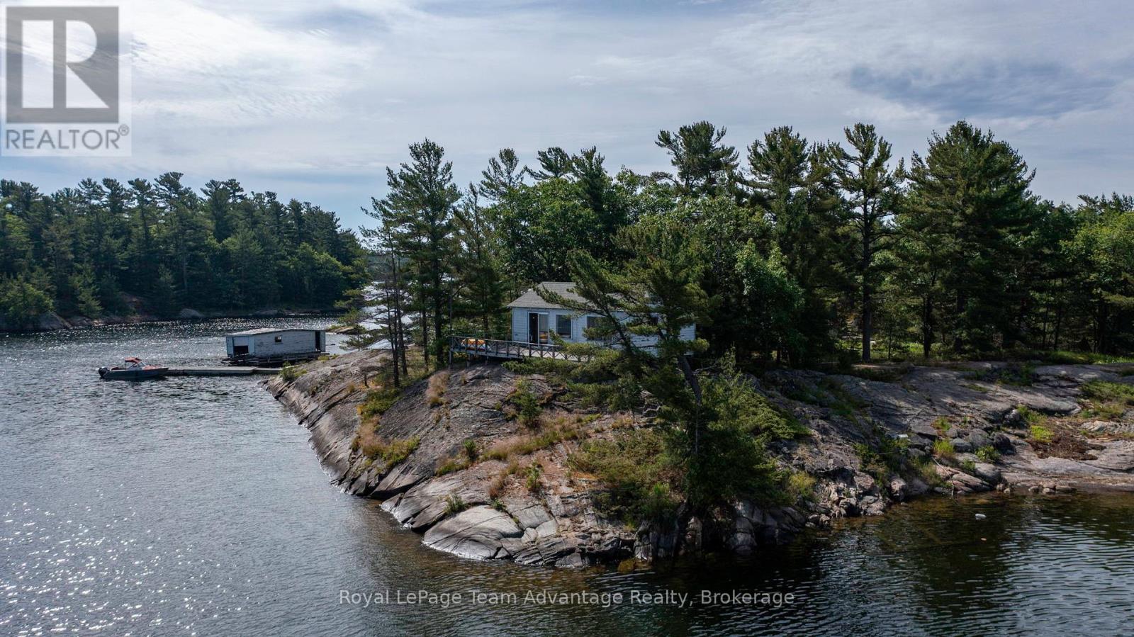 












22 A30 & A28 ISLAND

,
The Archipelago (Archipelago North),




Ontario
P0G1K0

