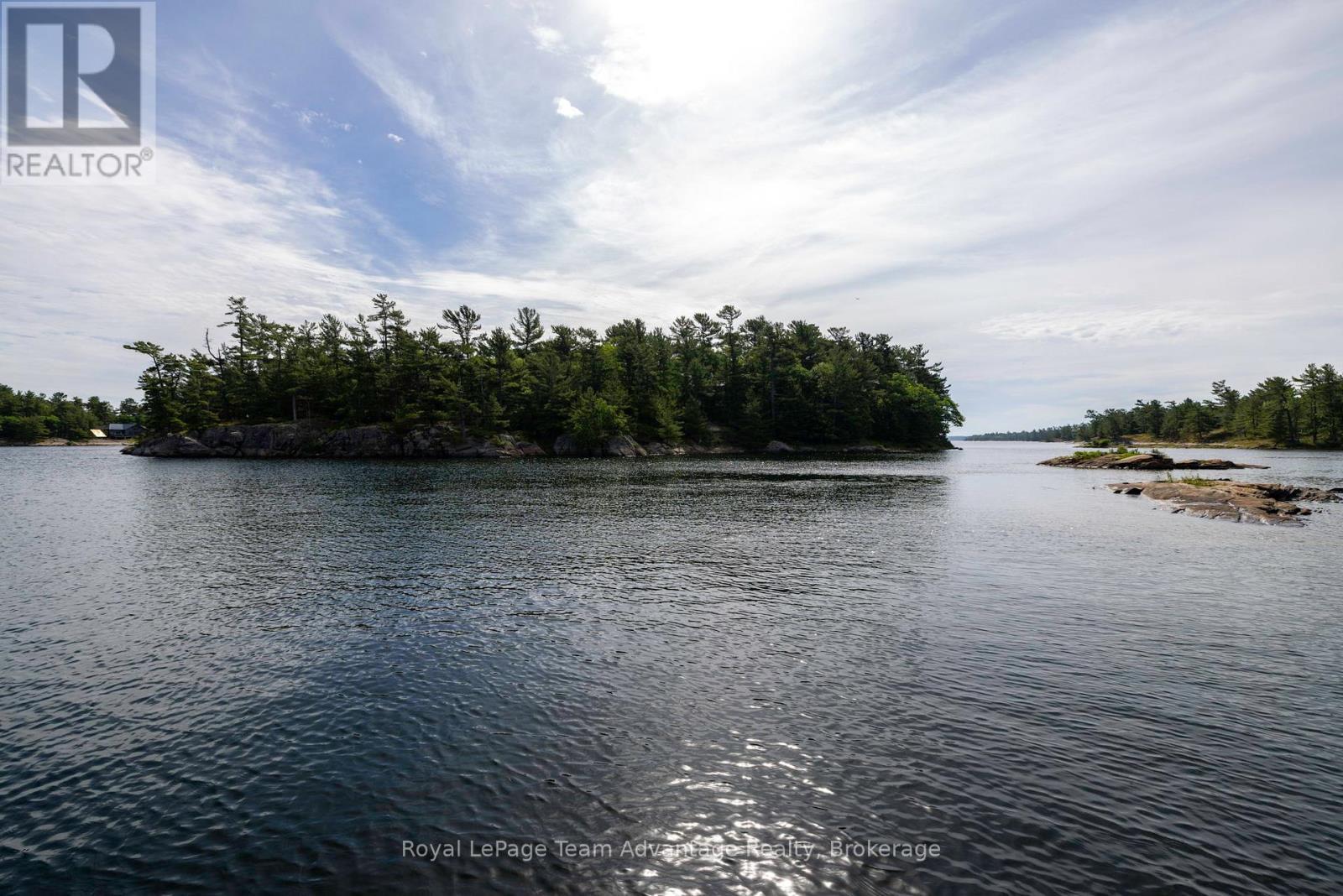 












22 A30 & A28 ISLAND

,
The Archipelago (Archipelago North),




Ontario
P0G1K0


