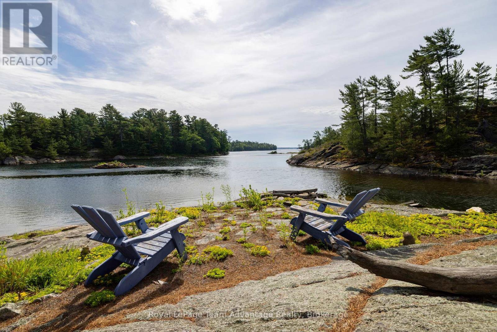 












22 A30 & A28 ISLAND

,
The Archipelago (Archipelago North),




Ontario
P0G1K0

