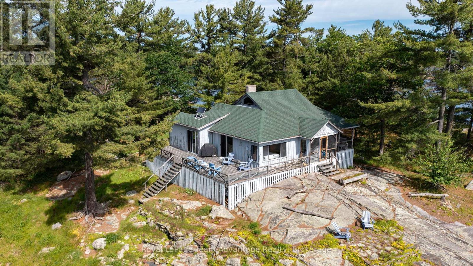 












22 A30 & A28 ISLAND

,
The Archipelago (Archipelago North),




Ontario
P0G1K0

