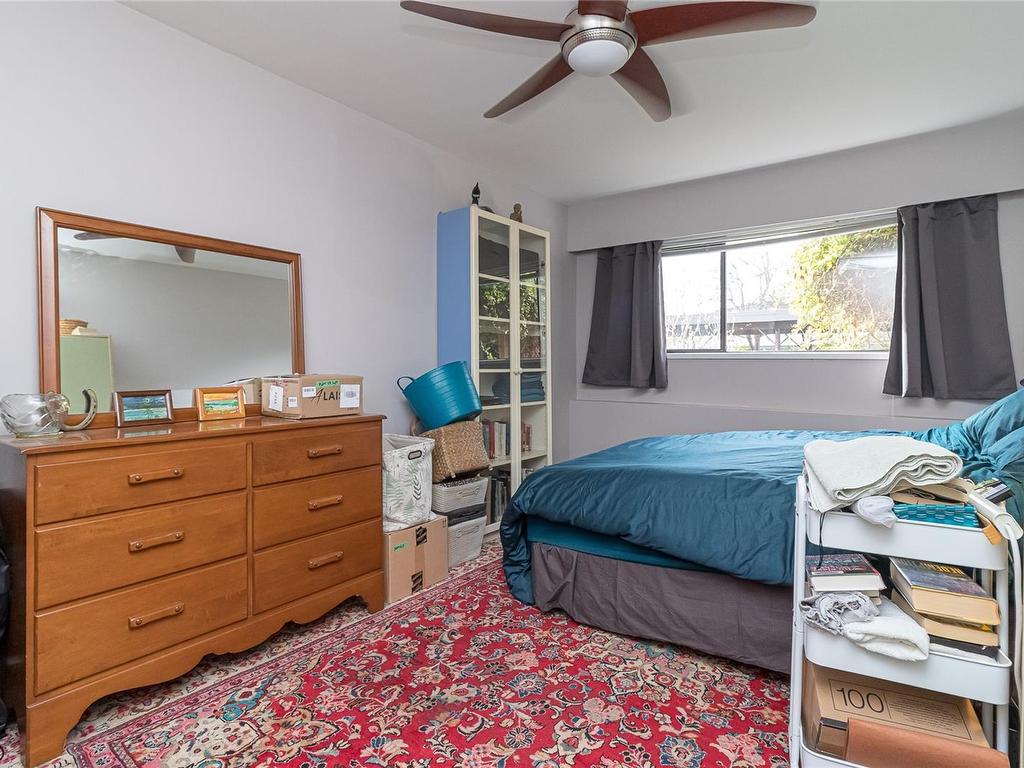 









2286


Henry

Ave, 104,
Sidney,




BC
V8L 2B2

