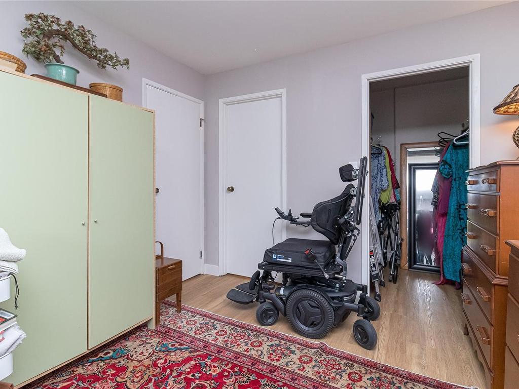 









2286


Henry

Ave, 104,
Sidney,




BC
V8L 2B2

