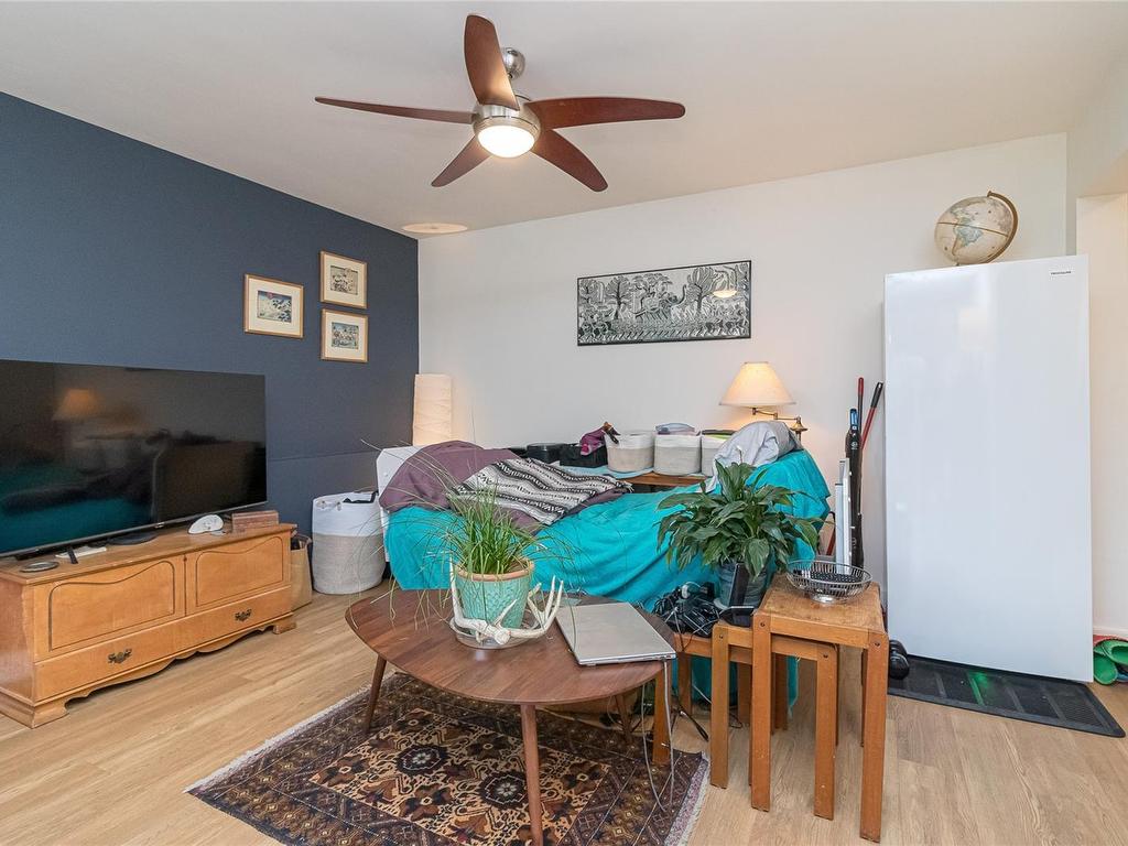 









2286


Henry

Ave, 104,
Sidney,




BC
V8L 2B2

