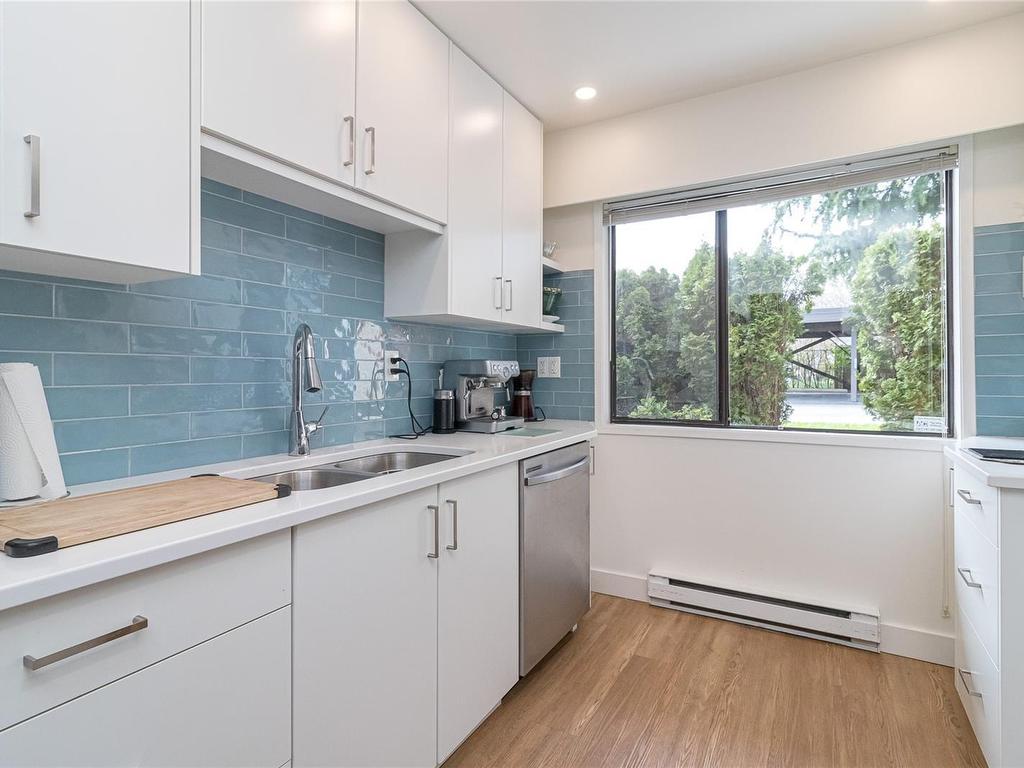 









2286


Henry

Ave, 104,
Sidney,




BC
V8L 2B2

