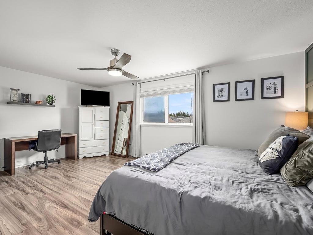 









836


Tracker

Pl,
Comox,




BC
V9M 4E8

