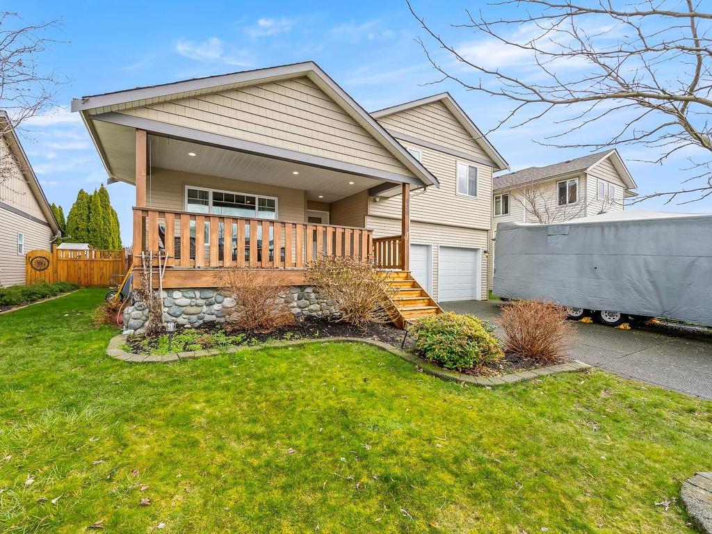 









836


Tracker

Pl,
Comox,




BC
V9M 4E8

