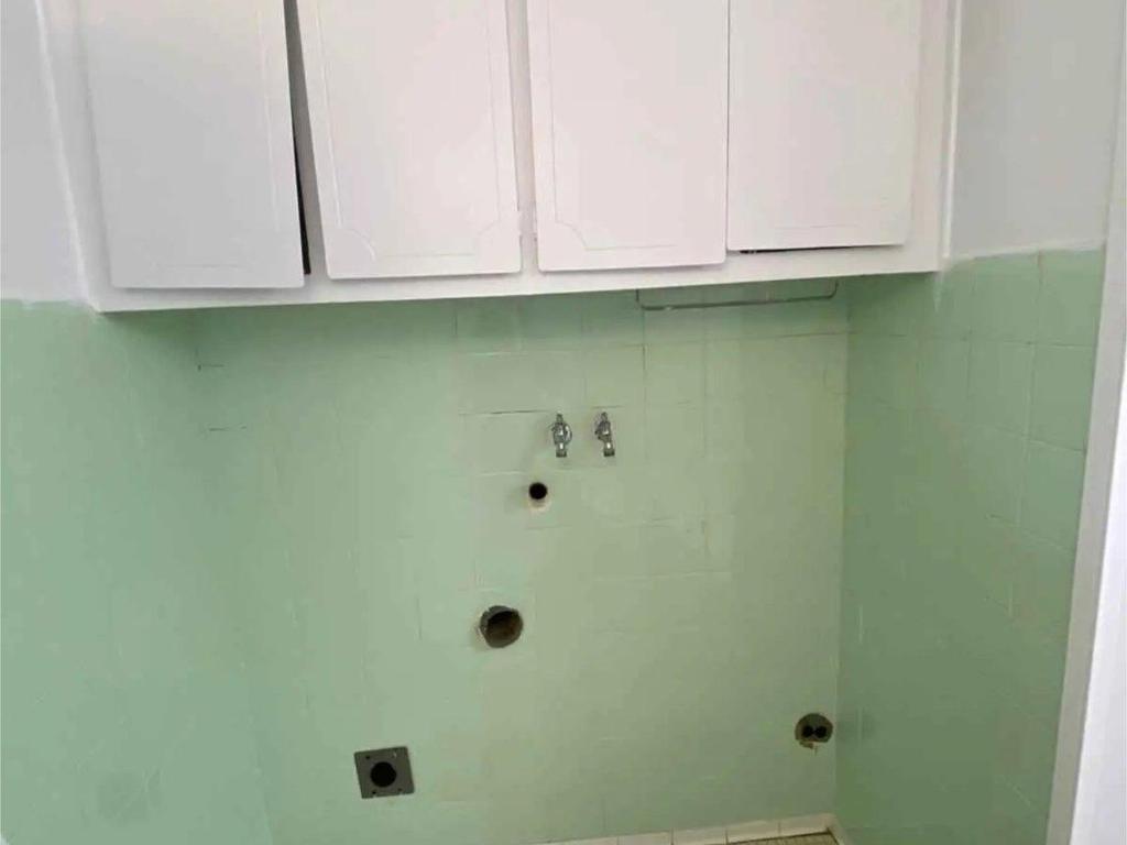 









8756


Rue de Saguenay

,
Montréal (LaSalle),




QC
H8R2R2

