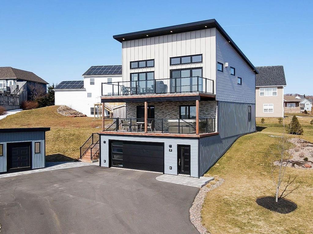 












19 Harvest Drive

,
Stratford,




PE
C1B 0G8

