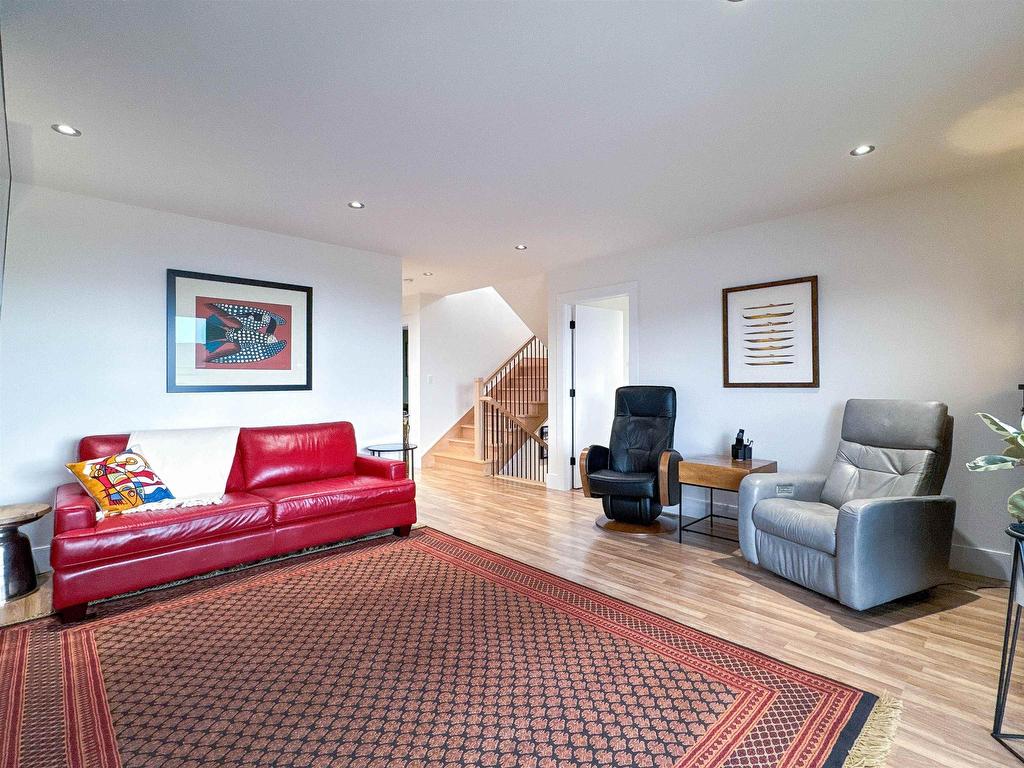 












19 Harvest Drive

,
Stratford,




PE
C1B 0G8


