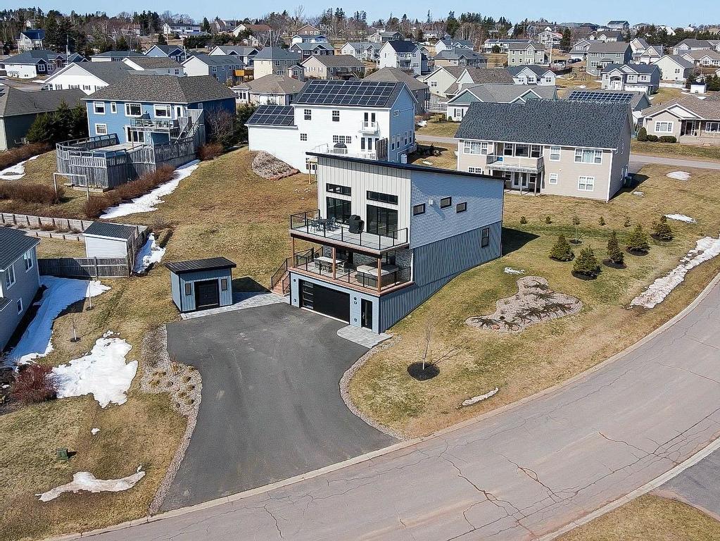 












19 Harvest Drive

,
Stratford,




PE
C1B 0G8

