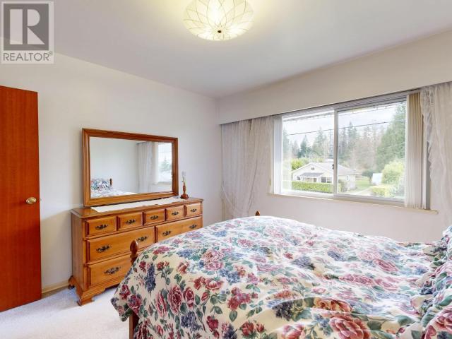 












6015 LOIS STREET

,
Powell River,




British Columbia
